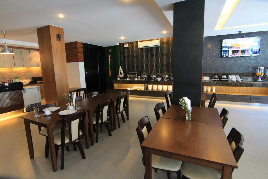 Inn Residence Services Suites Pattaya, Таїланд
