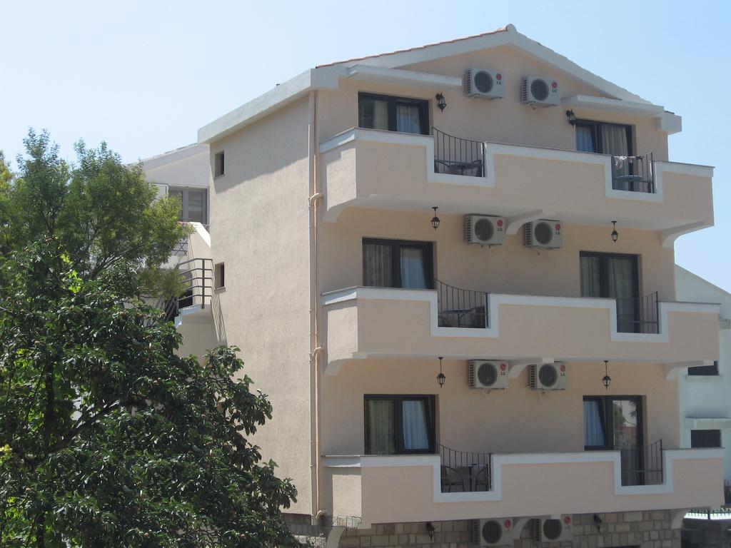 Apartments Srzentic, VILLA, фотографії