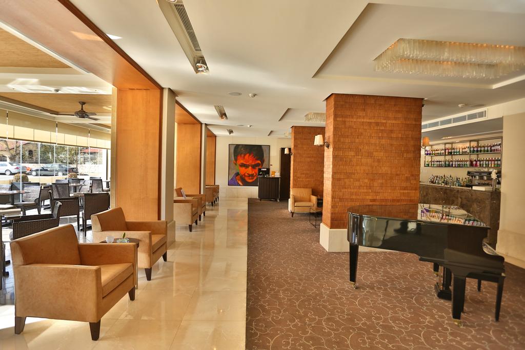 Ціни в готелі Al Qasr Metropole Hotel Amman