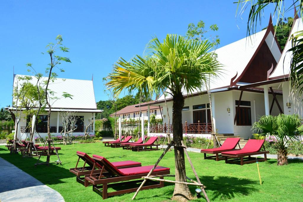 Отзывы об отеле Bhu Tarn Koh Chang Resort & Spa
