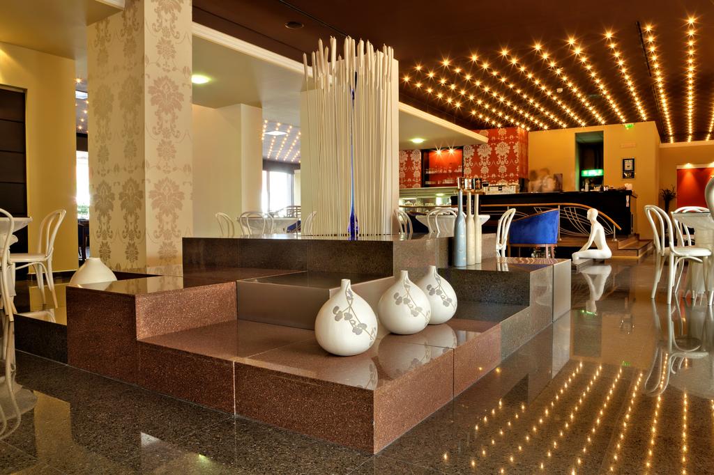 Отдых в отеле Grand Hotel Plovdiv Пловдив