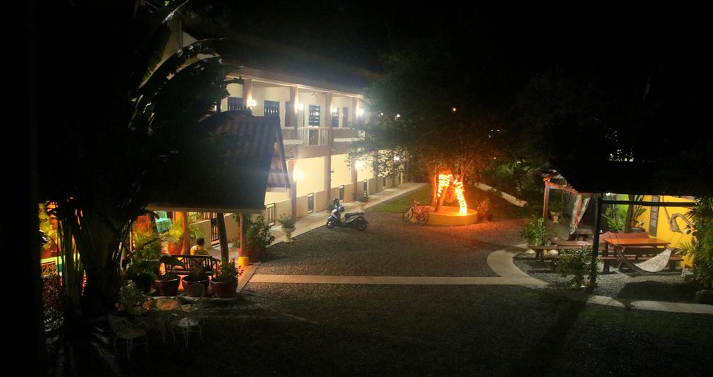 Отдых в отеле Franzes Residence Бохол (остров) Филиппины