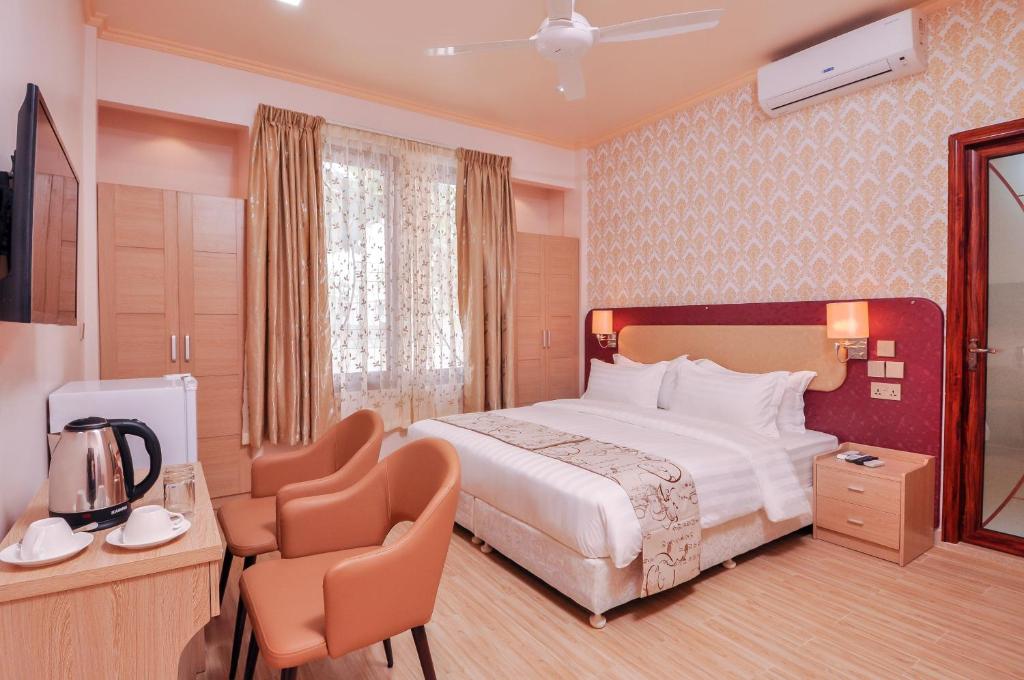 Горящие туры в отель Sunrise Beach Guest House Каафу Атолл Мальдивы