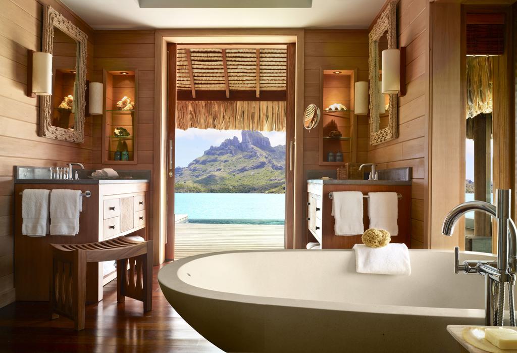 Four Seasons Resort Bora Bora, Bora Bora ceny