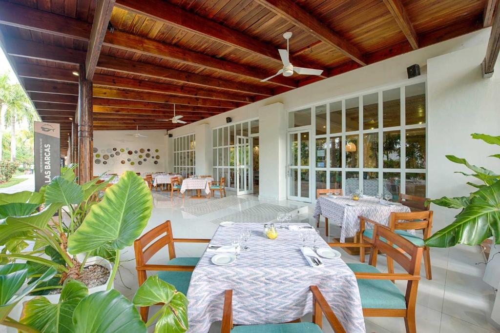 Hotel rest Grand Sirenis Punta Cana Resort Uvero Alto Dominican Republic
