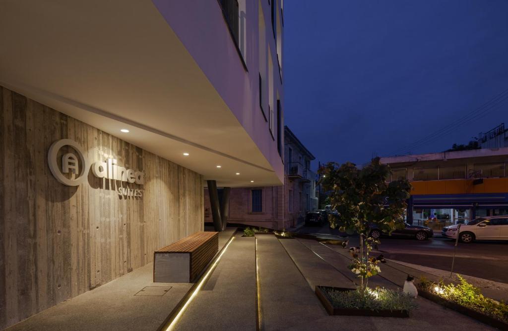 Alinea Suites Limassol Center цена