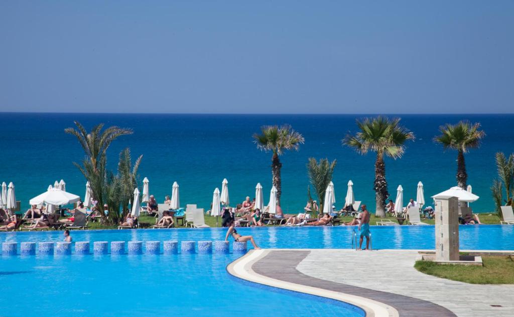 Горящие туры в отель Capital Coast Resort And Spa Пафос Кипр