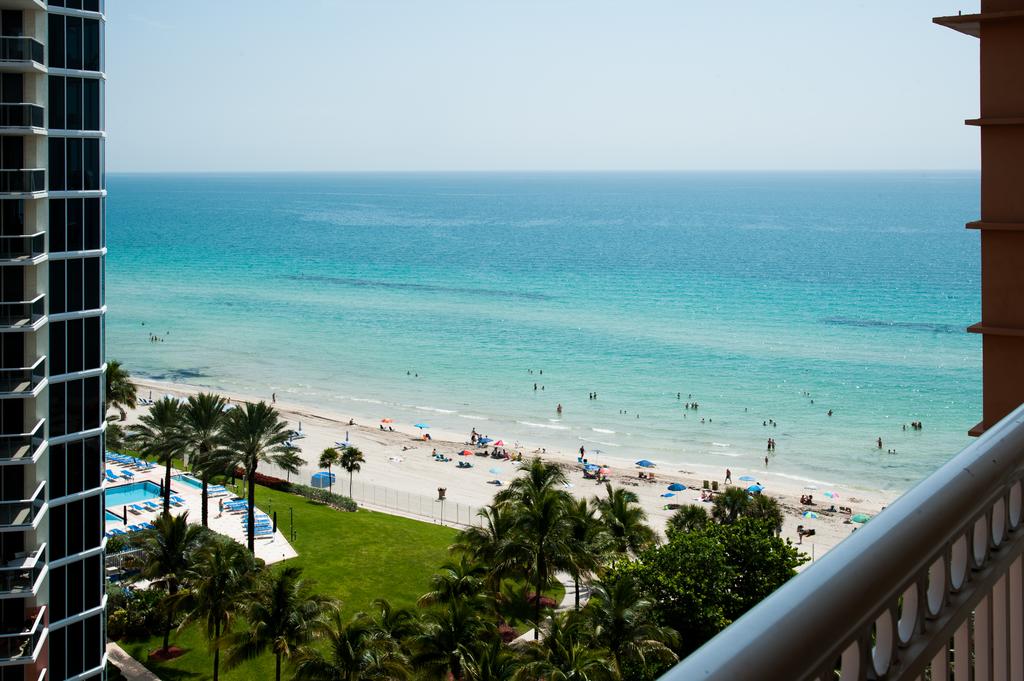 Отель, США, Майами, Marco Polo Beach Resort a Ramada Plaza