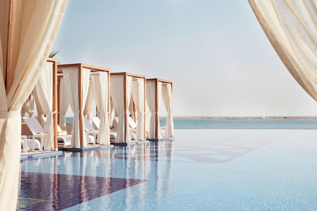 Отзывы туристов Royal M Hotel & Resort Abu Dhabi