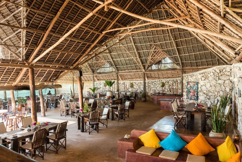 Sunshine Marine Lodge, Матемве, Танзания, фотографии туров