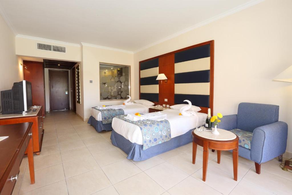 Цены в отеле Rehana Sharm Resort Aqua Park & Spa