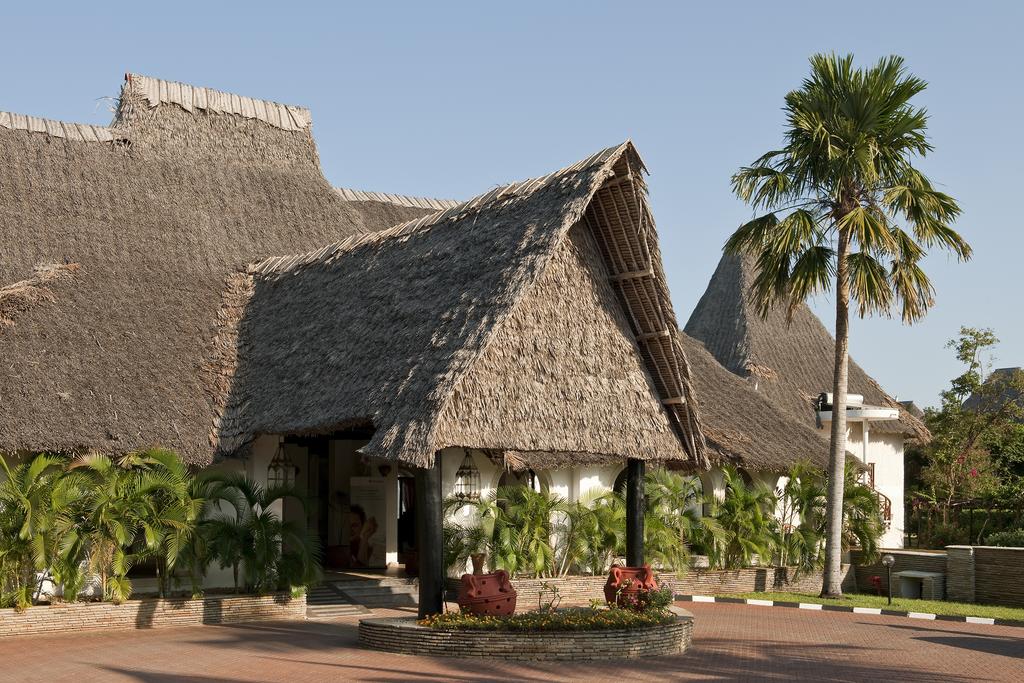 Отель, 4, Neptune Village Beach Resort & Spa