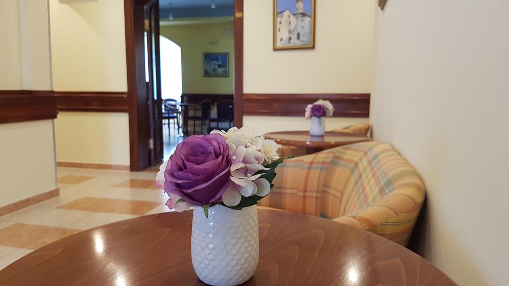 Туры в отель Hotel Adria Сплит