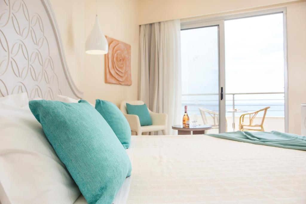 Відпочинок в готелі Pegasos Beach & Deluxe Resort