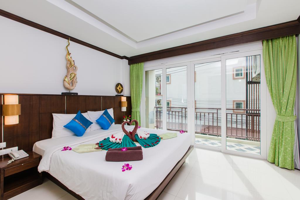 Горящие туры в отель Azure Bangla Phuket (ex. Rcb Patong Hotel)