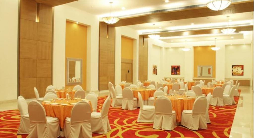 Горящие туры в отель Lemon Tree Hotel Whitefield Bengaluru Бангалор