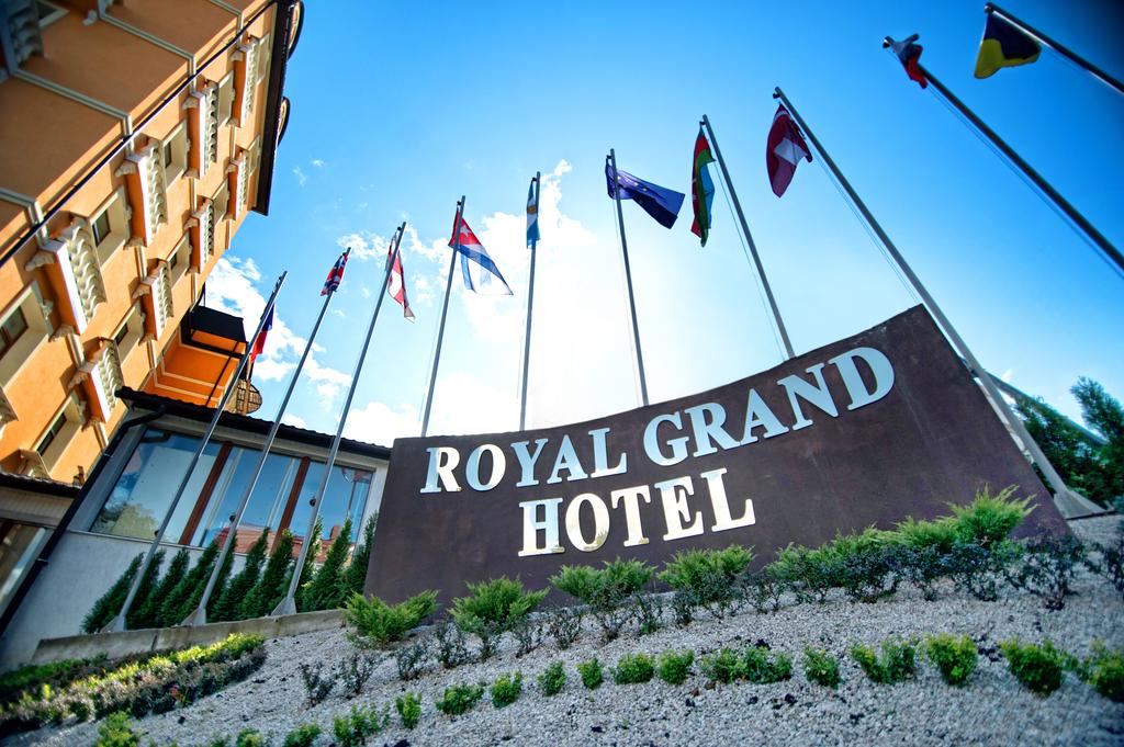 Royal Grand Hotel фото и отзывы