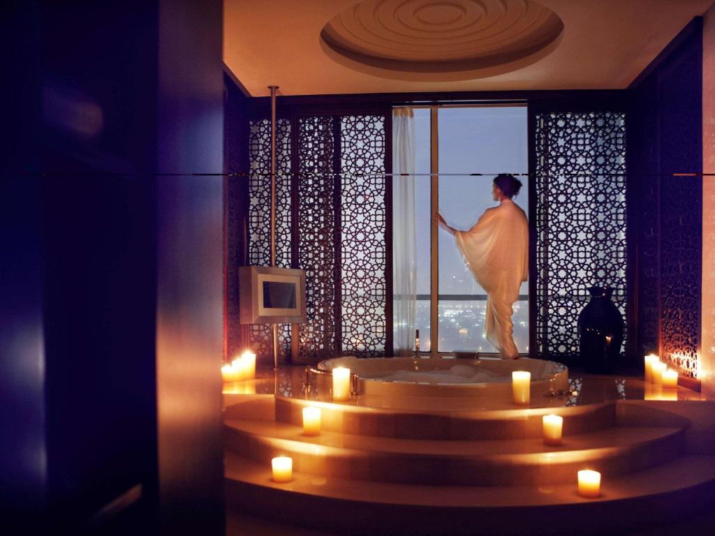 Горящие туры в отель Raffles Dubai