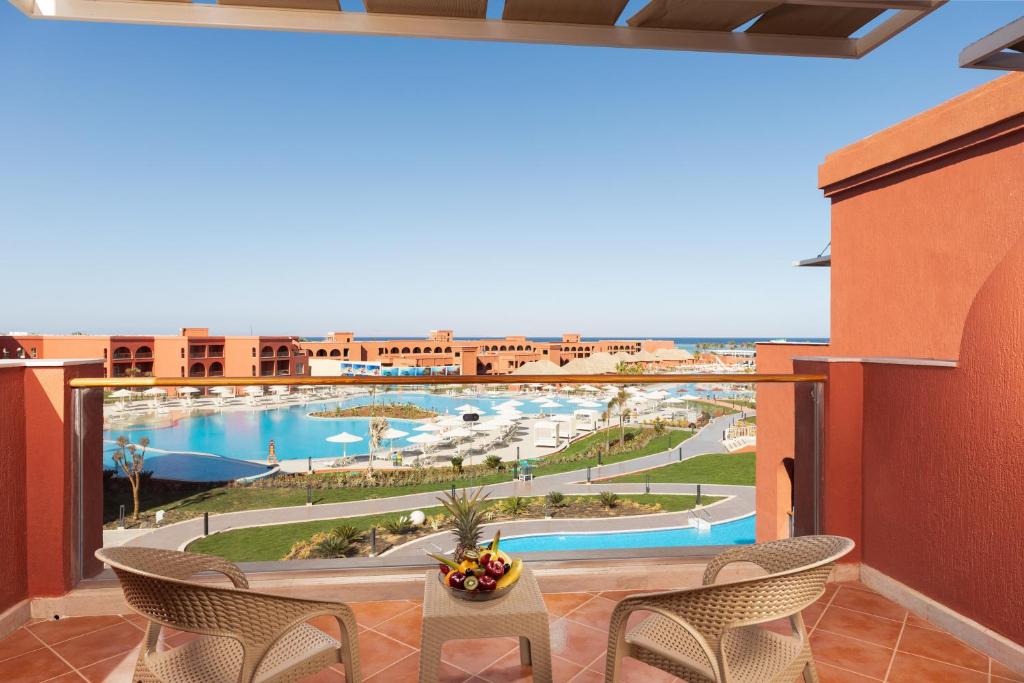 Горящие туры в отель Pickalbatros Laguna Vista Beach Resort Шарм-эль-Шейх Египет