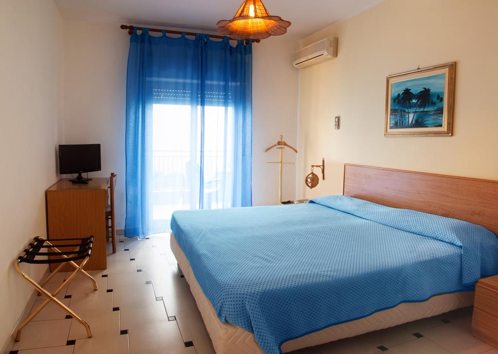 Hotel reviews Solemar Hotel (Sant'Alessio Siculo)