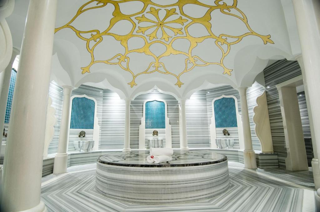 Отдых в отеле Ramada Plaza Antalya