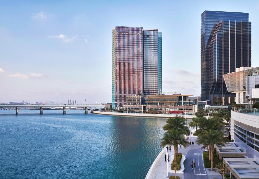 Горящие туры в отель Four Seasons Hotel Abu Dhabi at Al Maryah Island Абу-Даби