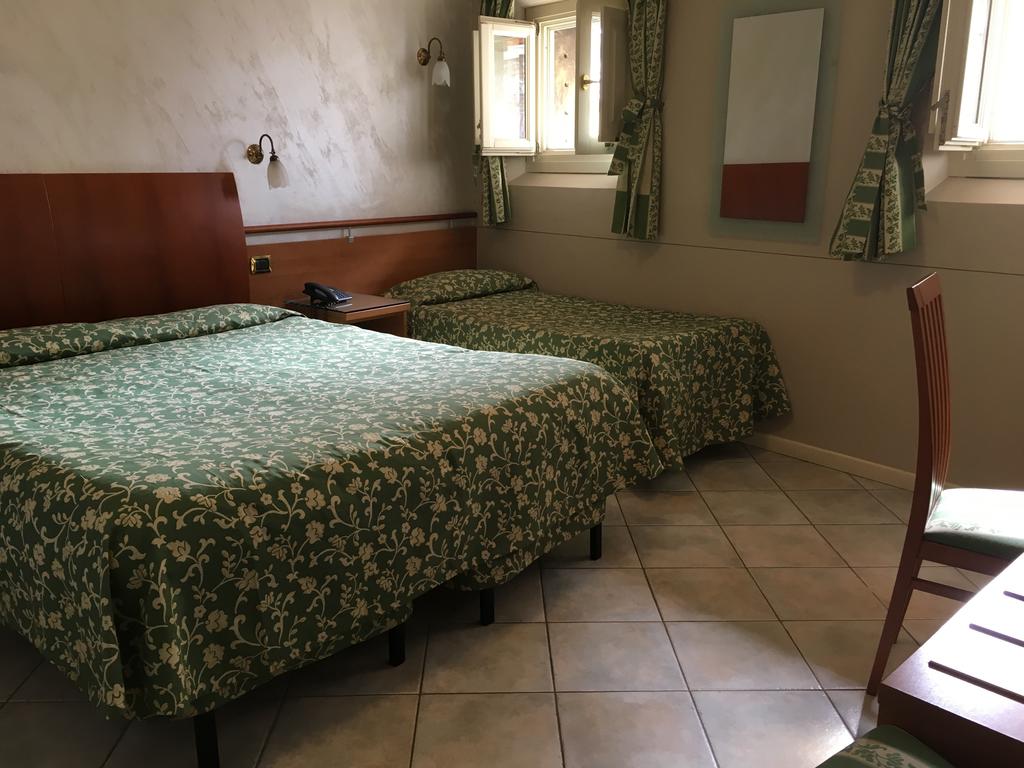 Hot tours in Hotel Hotel Alessi Lake Garda Italy
