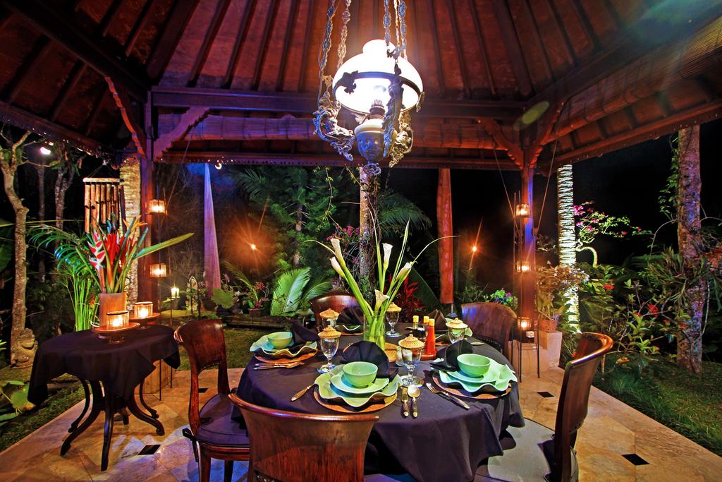 Відпочинок в готелі The Mahogany Villa Балі (курорт) Індонезія