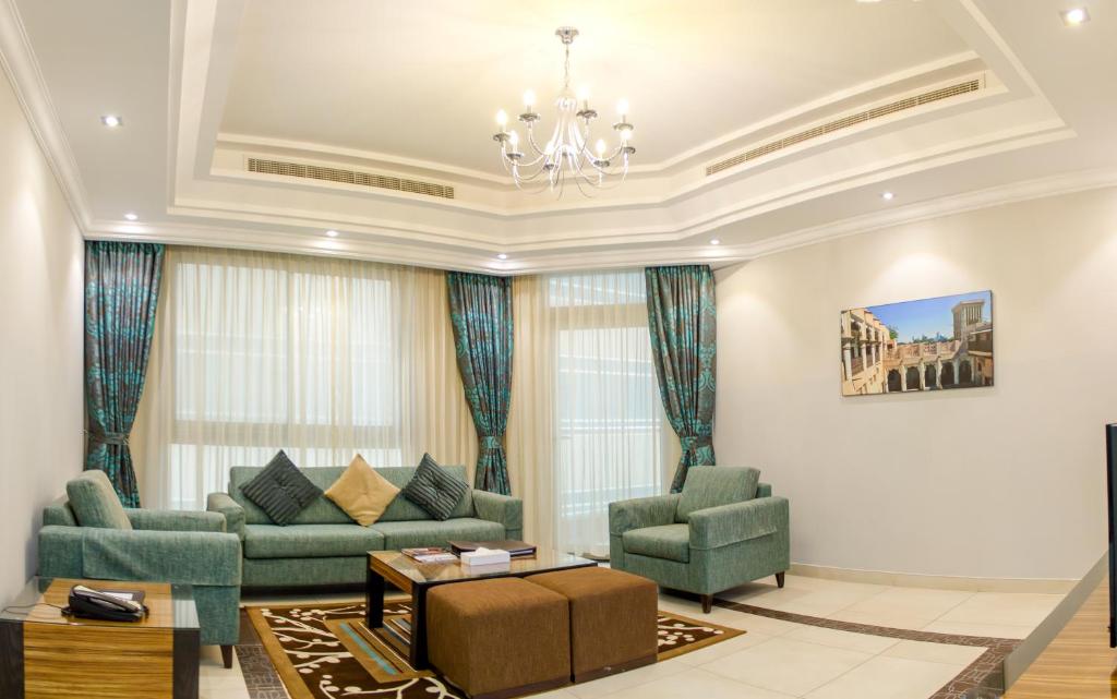 Отдых в отеле Al Majaz Premiere Hotel Apartments Шарджа ОАЭ