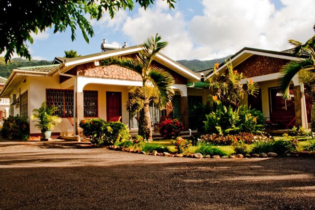 Туры в отель Villa De Roses Маэ (остров)