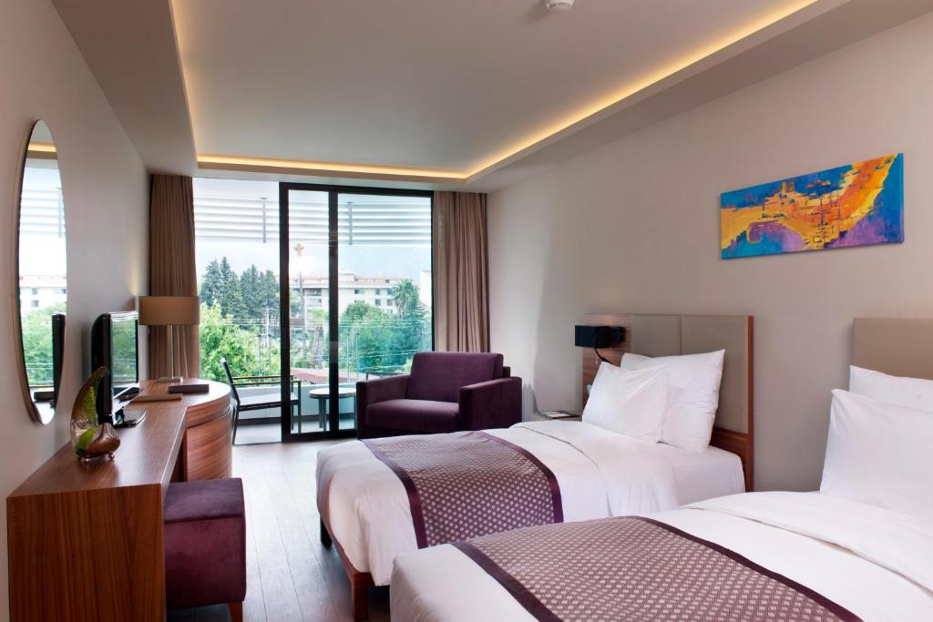 Цены в отеле Tui Blue Grand Azur (Tui Hotels Grand Azur, D-Resort Grand Azur Marmaris)