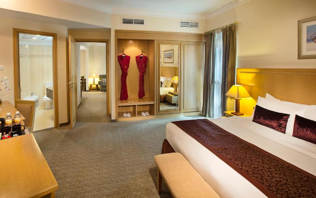 Hotel guest reviews City Seasons Deira City Centre