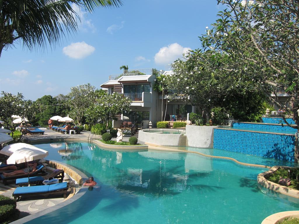 Туры в отель Andaman Cannacia Resort