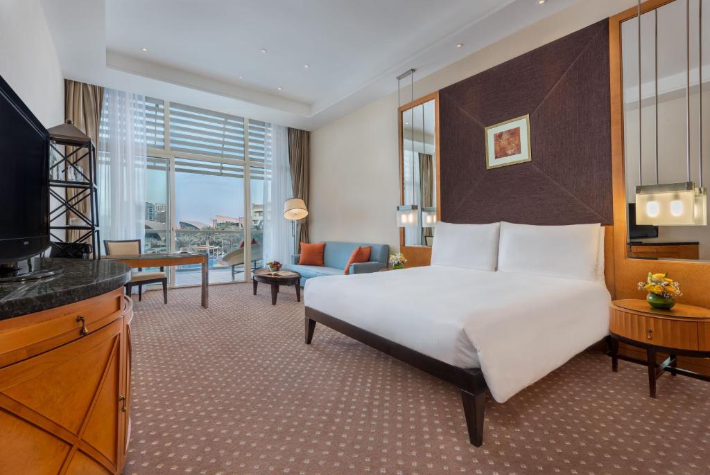 Отель, Al Raha Beach Hotel