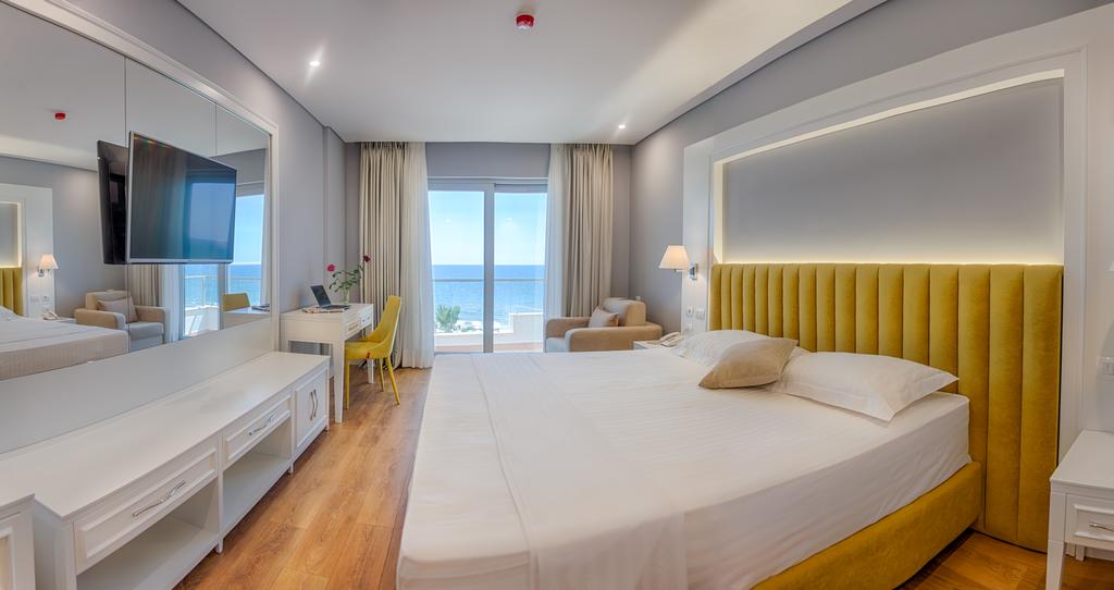 Відпочинок в готелі Premium Beach Hotel Дуррес Албанія