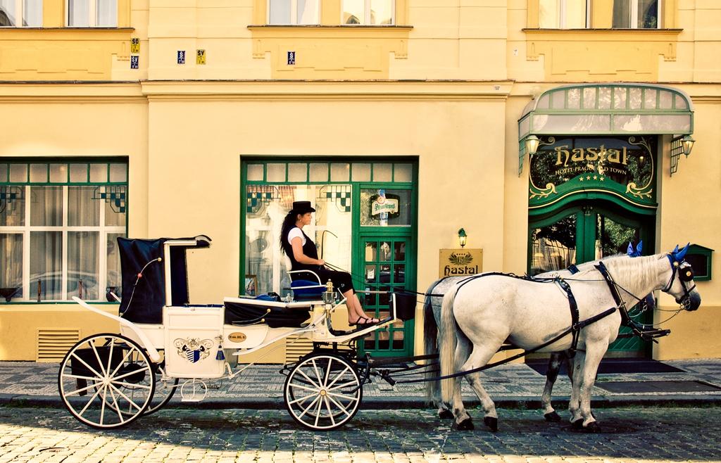 Горящие туры в отель Hastal Прага Чехия