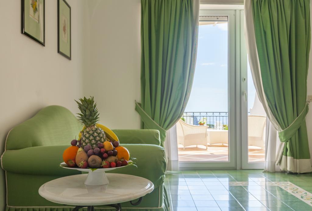 Туры в отель La Residenza Capri Капри (остров)