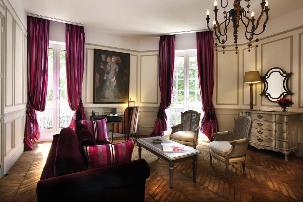 Відпочинок в готелі Saint-James Paris Париж