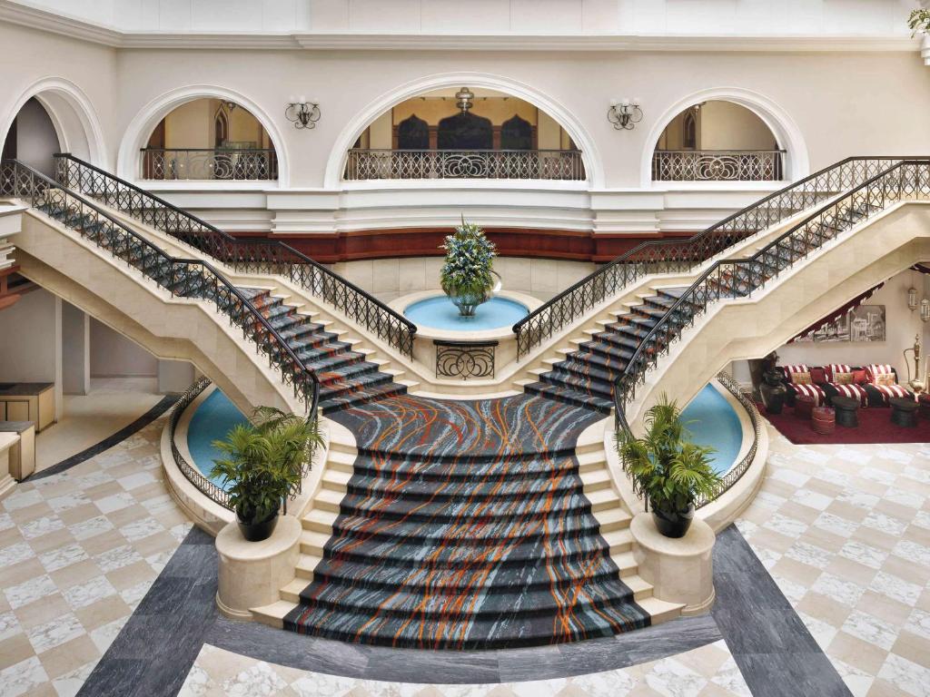 Туры в отель Movenpick Hotel and Apartments Bur Dubai