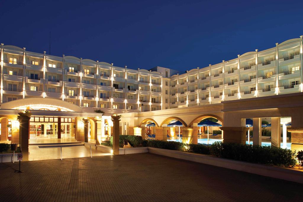 Відгуки про готелі Mitsis Grand Hotel