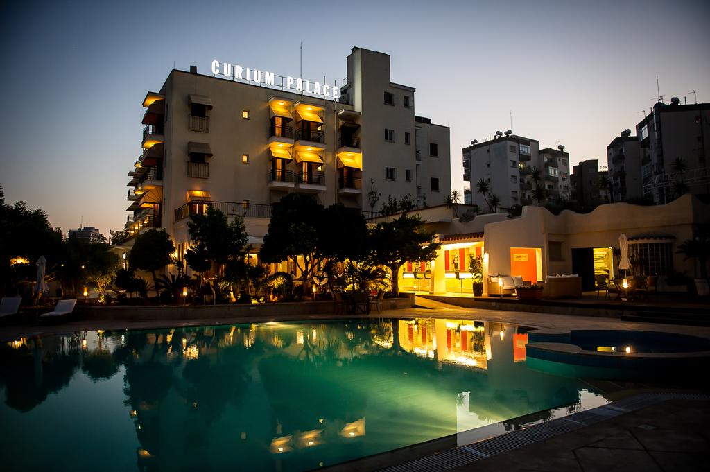 Curium Palace Hotel, Limassol, photos of rooms
