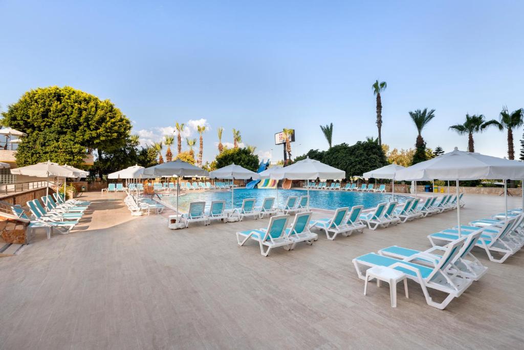 Ціни в готелі Euphoria Comfort Beach Alanya (ex. Loxia Comfort Beach)