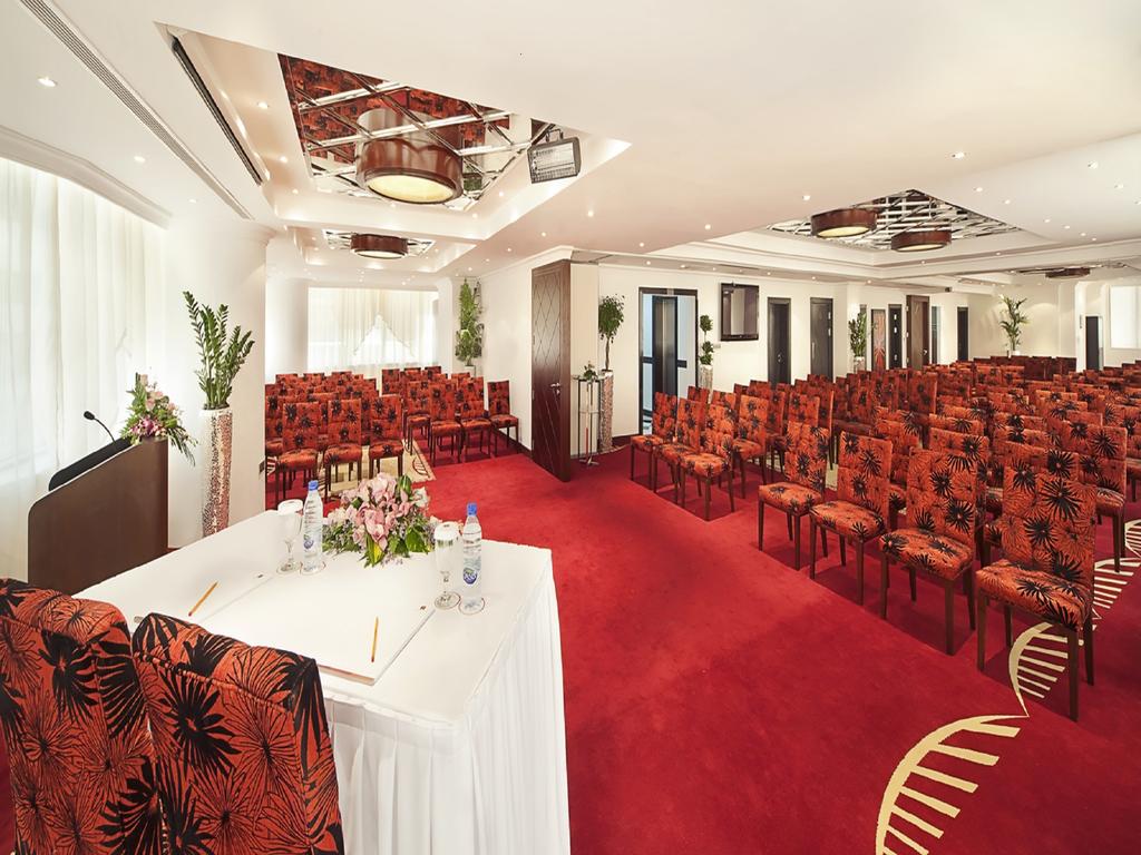 Абу-Даби Swiss Bel Hotel Corniche цены