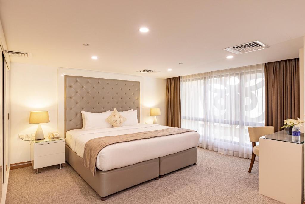 Отдых в отеле Roda Amwaj Suites Jumeirah Beach Residence Дубай (пляжные отели)