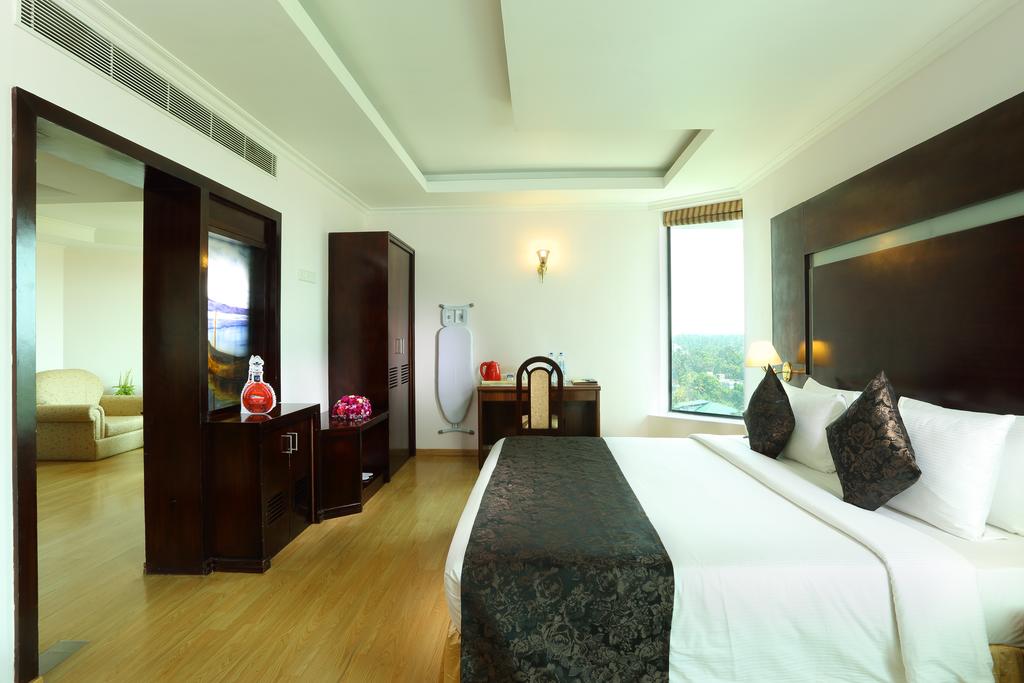 Quilon Beach Hotel Kollam, Керала цены