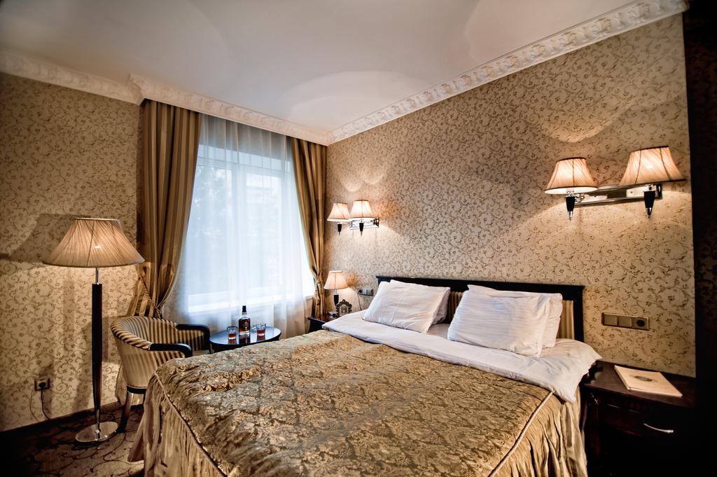 Горящие туры в отель Royal Grand Hotel Трускавец Украина