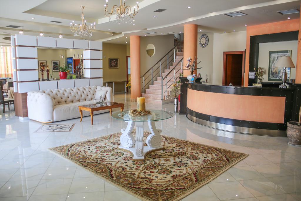 Відпочинок в готелі Oasis Hotel Саранда Албанія