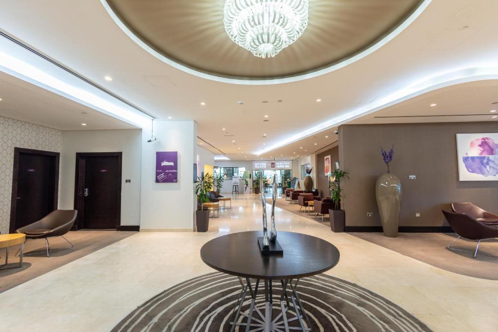Отель, 3, Premier Inn Abu Dhabi International Airport