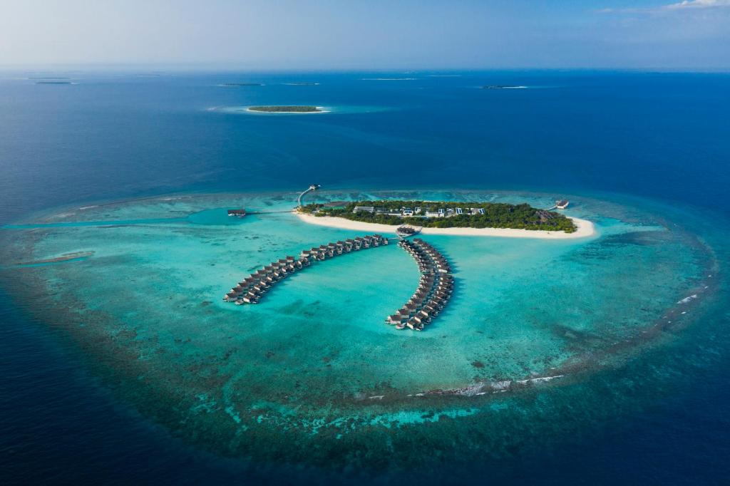 Movenpick Resort Kuredhivaru Maldives, 5