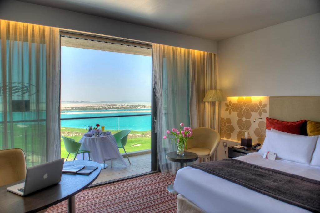 Hotel, Zjednoczone Emiraty Arabskie, Abu Dabi, Crowne Plaza Abu Dhabi Yas Island